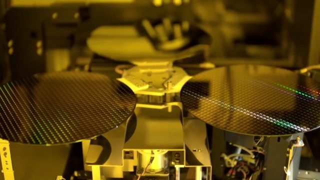 Конец эпохи кремния TSMC переведет чипы на стекло к 2028 году Чипсет NVIDIA Feynman AI: стоит ли его ждать? | DGL.RU