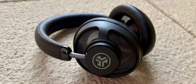 01_I reviewed innovative totally open over-ear headphones, and some people will lov Обзор JLab JBuds Open — смелый, но очень спорный концепт