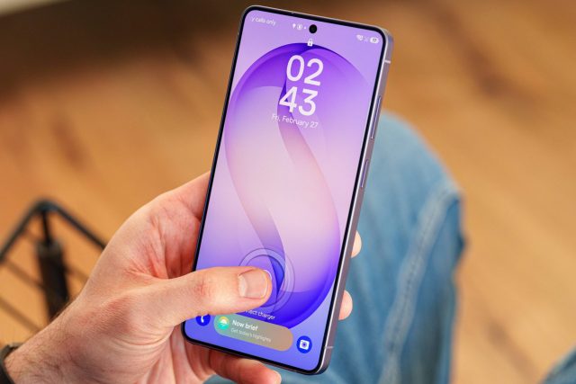 Смартфоны Samsung резко подорожают из-за дефицита чипов сколько придется переплатить за флагманы Почему смартфоны Samsung станут дороже? | DGL.RU