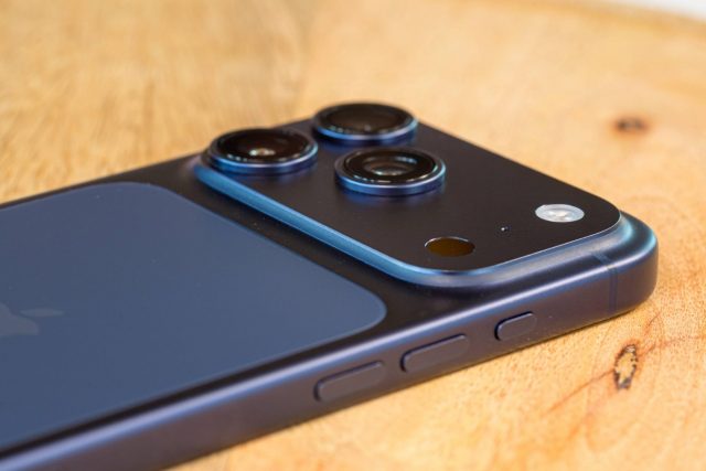 Золотой затвор новые iPhone 18 Pro получат огромную камеру и рекордный прайс (2) Смартфон iPhone 18 Pro: стоит ли покупать? | DGL.RU