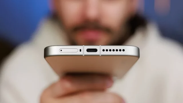 Android 17 станет доступен на смартфонах Xiaomi 17 и Xiaomi 15T Pro (2) Смартфон Xiaomi 17 обновляется до Android 17 | DGL.RU