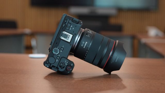 Объектив Canon RF 20-50mm f:4L PZ для блогеров | DGL.RU1 Объектив Canon RF 20-50mm f/4L PZ для блогеров | DGL.RU