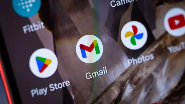 Экранный апокалипсис от Google: почта Gmail массово калечит мобильные устройства, и спасения пока нет Экранный апокалипсис от Google: почта Gmail массово калечит мобильные устройства, и спасения пока нет