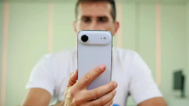 Xiaomi капитулирует: Apple создала iPhone, который невозможно повторить Xiaomi капитулирует: Apple создала iPhone, который невозможно повторить