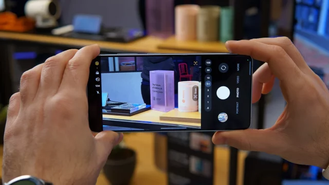 Аттракцион невиданной щедрости от Samsung: топ-функция камеры сбежала с флагманов на народные Galaxy Аттракцион невиданной щедрости от Samsung: топ-функция камеры сбежала с флагманов на народные Galaxy