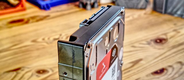 Seagate IronWolf 8TB для NAS: обзор диска | DGL.RU1 Seagate IronWolf 8TB для NAS: обзор диска | DGL.RU