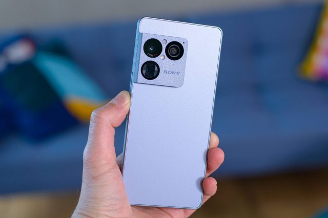 Sony отмечает рост продаж флагманского смартфона Xperia 1 VIII на мировом рынке (2) Рост продаж смартфона Sony Xperia 1 VIII | DGL.RU