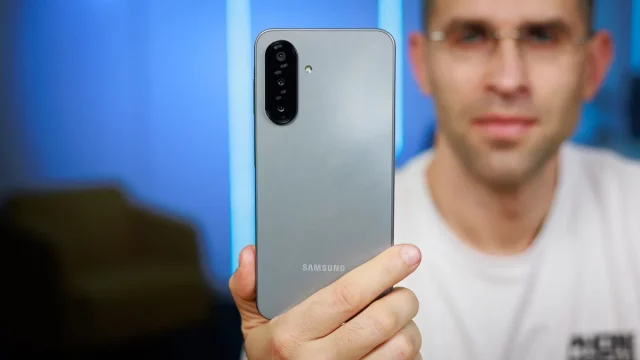 Samsung возглавила рынок смартфонов Индии на фоне общего спада продаж (1) Samsung возглавила рынок смартфонов в Индии | DGL.RU