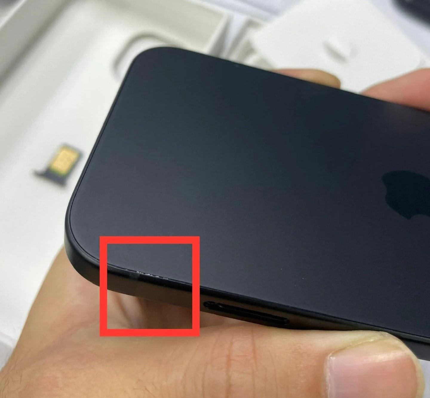 Некоторые смартфоны iPhone 15 Pro имеют дефекты из коробки