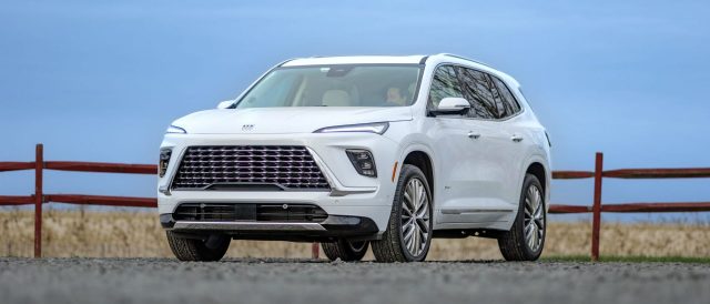 Внедорожник Buick Enclave удивил роскошью | DGL.RU1 Внедорожник Buick Enclave удивил роскошью | DGL.RU